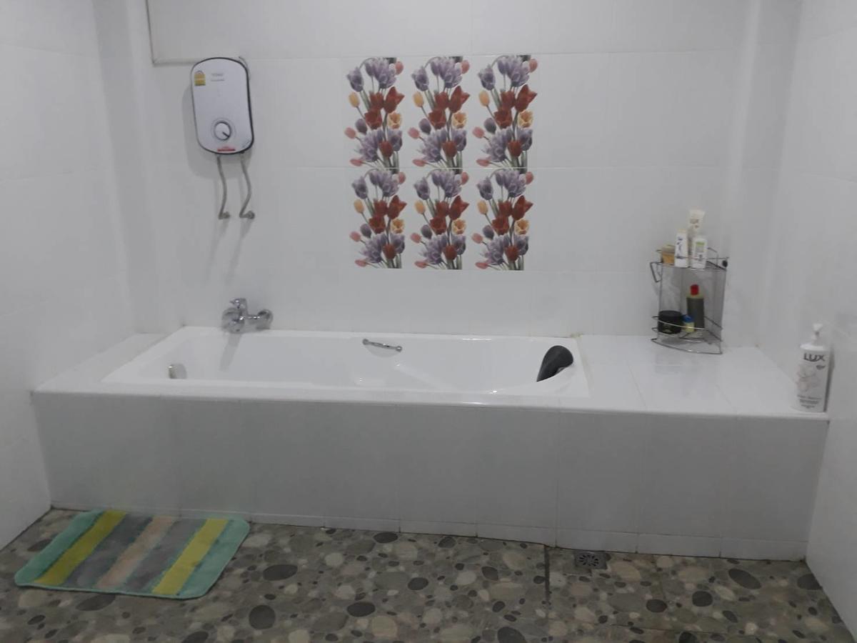 Garden Homestay Σούρατ Τανί Εξωτερικό φωτογραφία