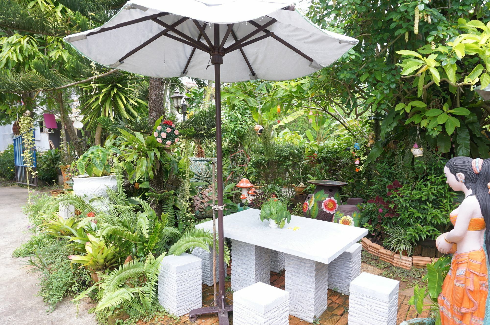 Garden Homestay Σούρατ Τανί Εξωτερικό φωτογραφία